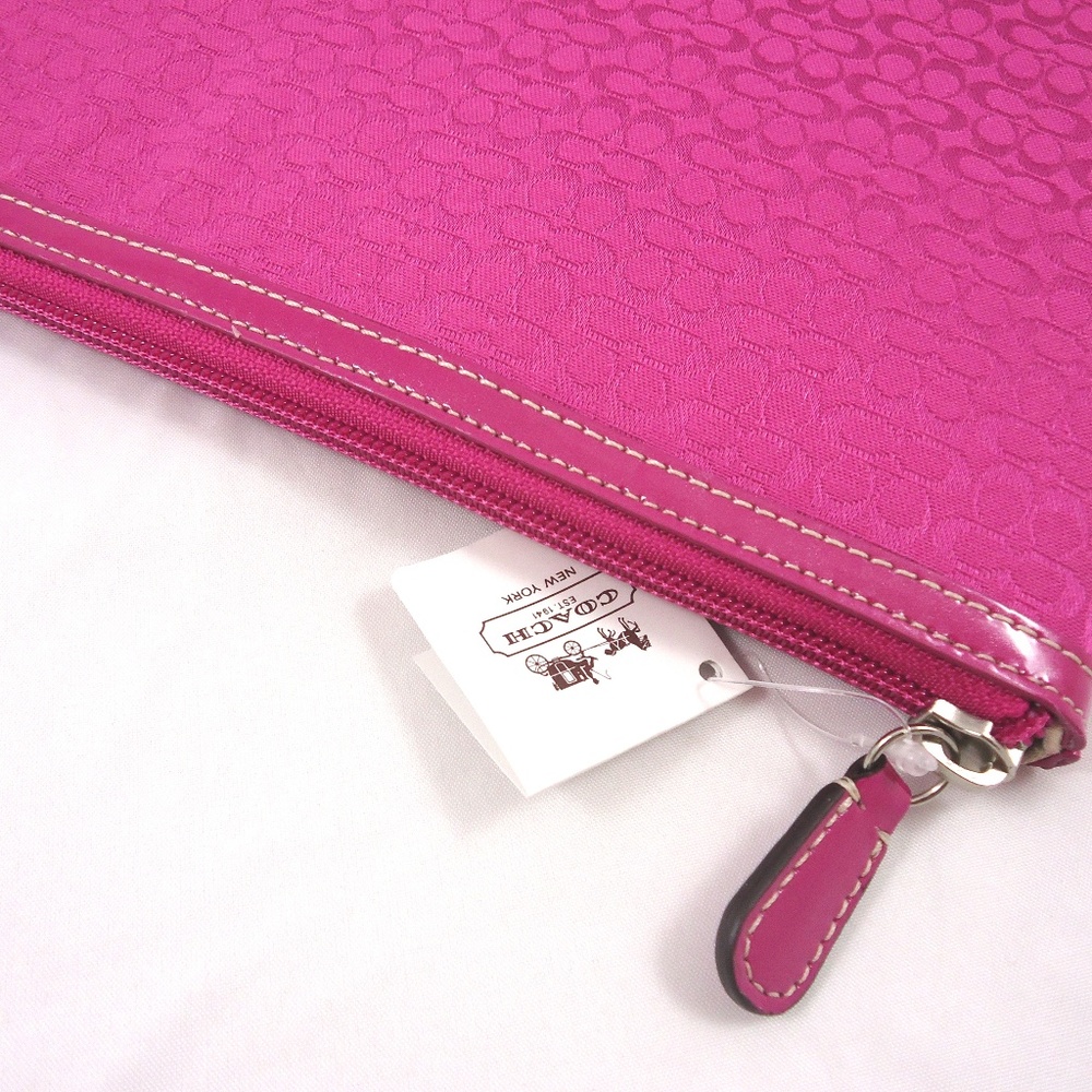 NWT Coach  Pink iPad E Reader Tablet Kindle Fire - Picture 3 of 4